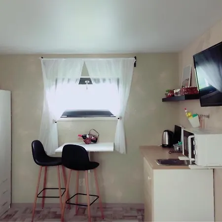 Apartment Happy Opera-2